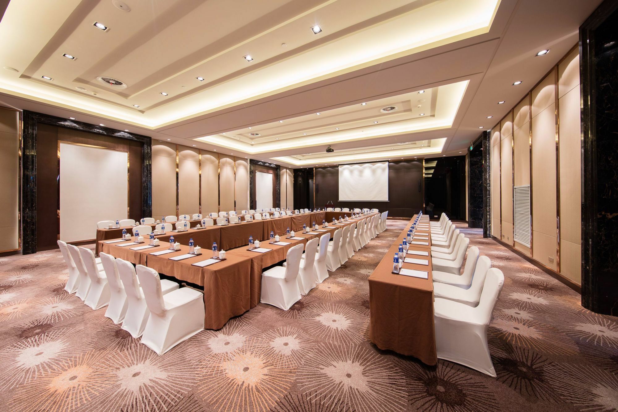Primus Hotel אינצ'ואן מראה חיצוני תמונה